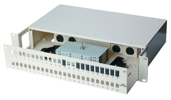 Panel de parches de fibra óptica para el proyecto FTTH y FTTC con buen precio YH17